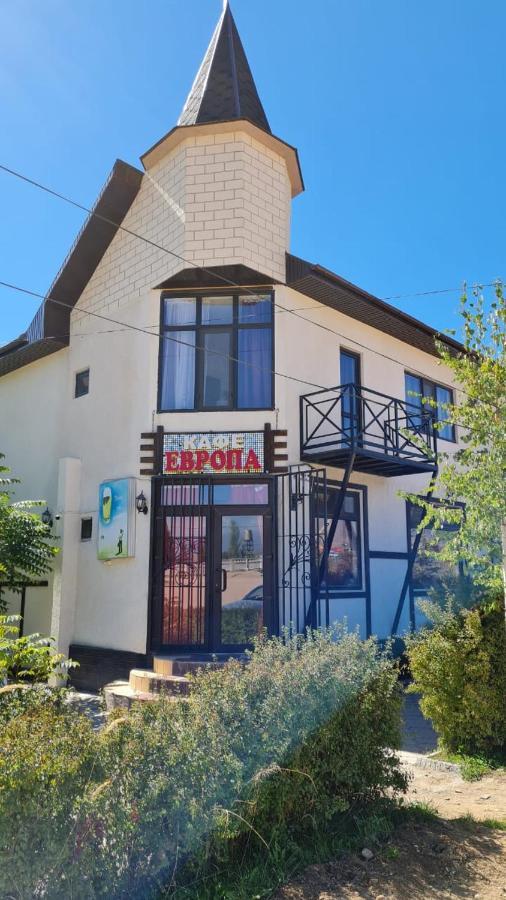 Evropa Hotel Bosteri Buitenkant foto